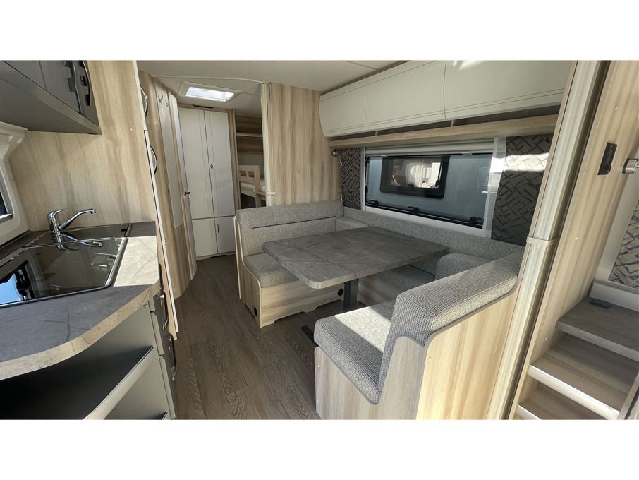 Hobby De Luxe 545 KMF